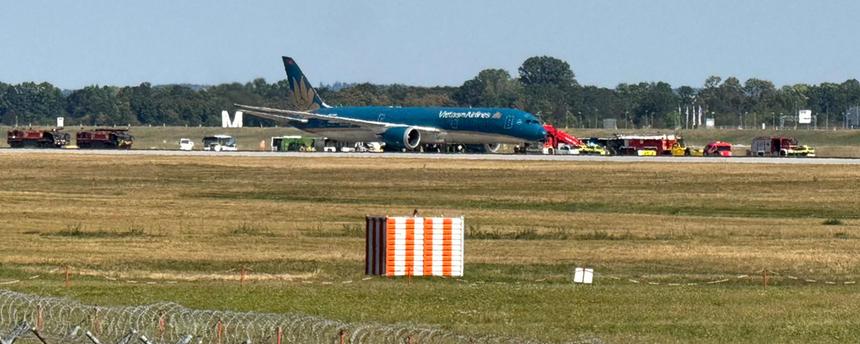 Eine Maschine der Vietnam Airlines Maschine ist kurz nach ihrem Start vom Münchner Flughafen dort wieder gelandet.