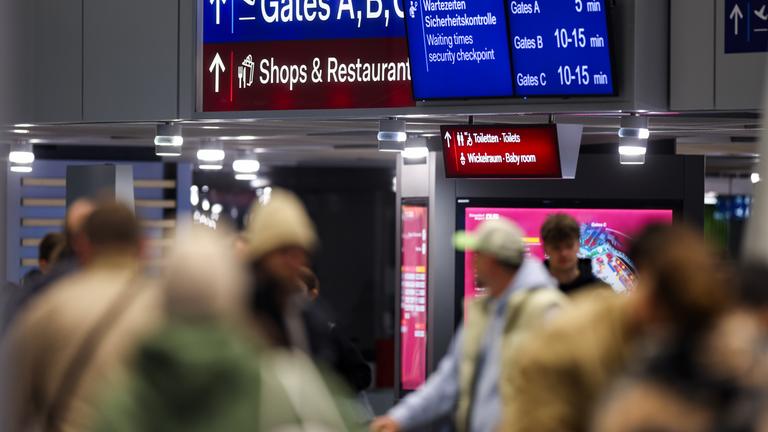Reiseverkehr zu Beginn der Osterferien in Nordrhein-Westfalen