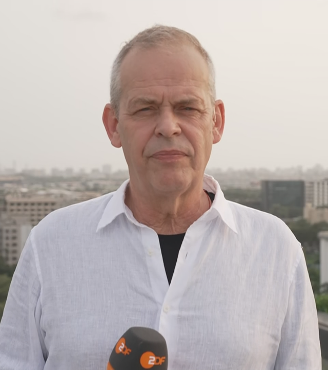 Indien-Korrespondent Johannes Hano bei ZDFheute live.