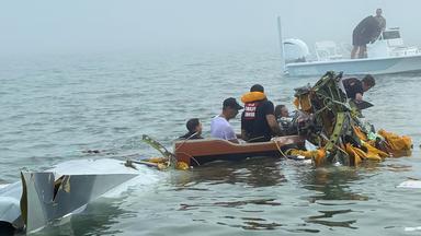 USA, Galveston: Absturz eines mexikanischen Marineflugzeugs in der Nähe von Galveston.