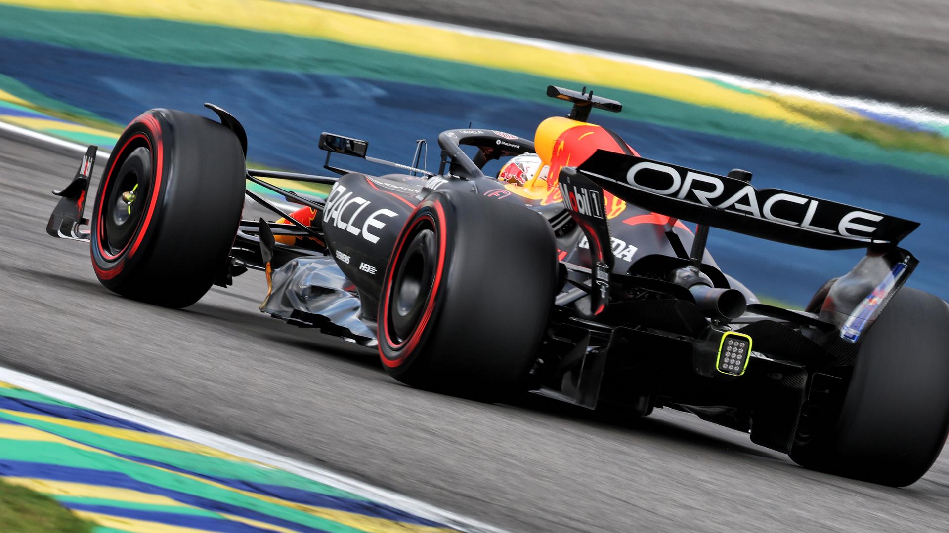 Max Verstappen (NLD) im Auto bei der Formel-1-Weltmeisterschaft.