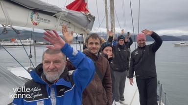 Forschungsteam auf Segelboot Richtung Antarktis
