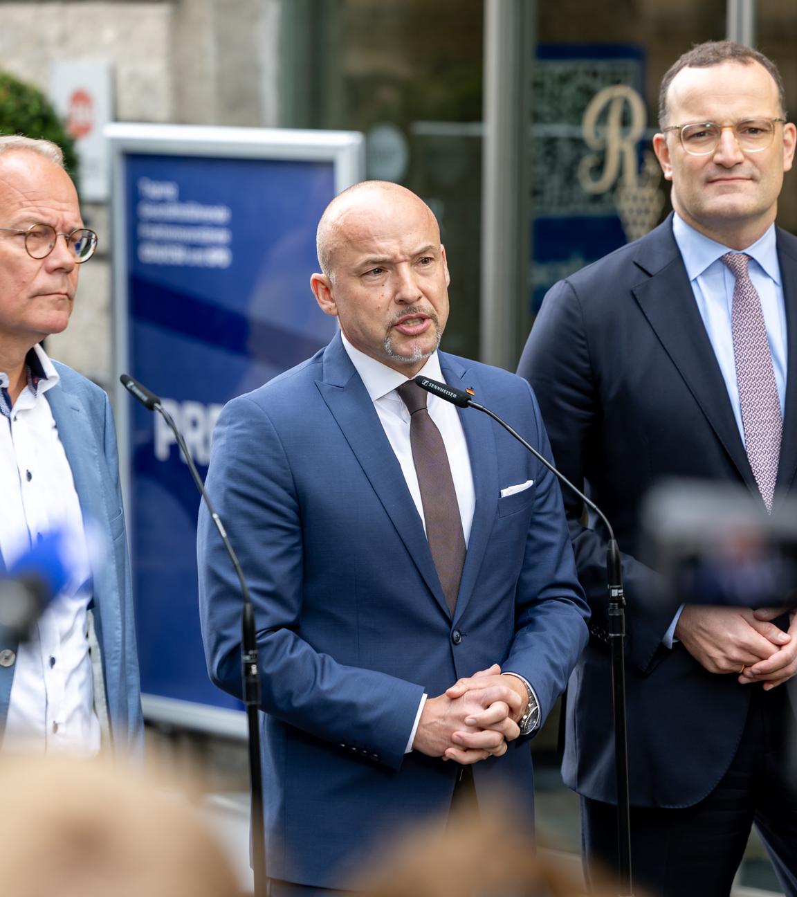 Die Politiker Mathias Miersch, Alexander Hoffmann und Jens Spahn