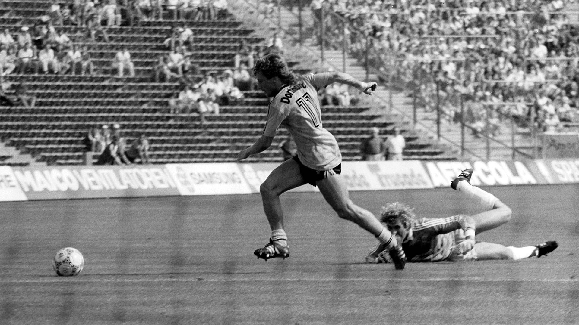 Früherer Bundesliga Profi Frank Mill. (Archiv)