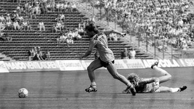 Früherer Bundesliga Profi Frank Mill. (Archiv)