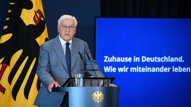 Bundespräsident Frank-Walter Steinmeier spricht bei der ersten Publikumsveranstaltung im neuen Amtssitz am Spreebogen, aufgenommen am 25.08.2026