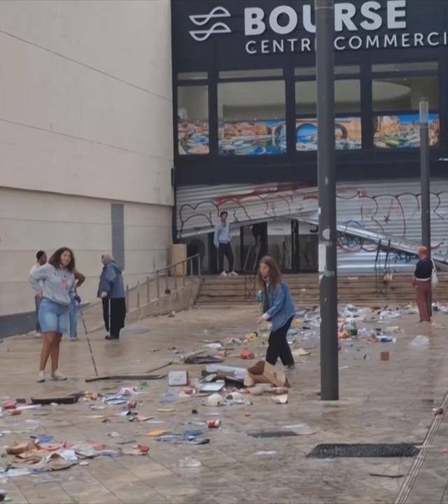 Geplünderter Supermarkt in Frankreich