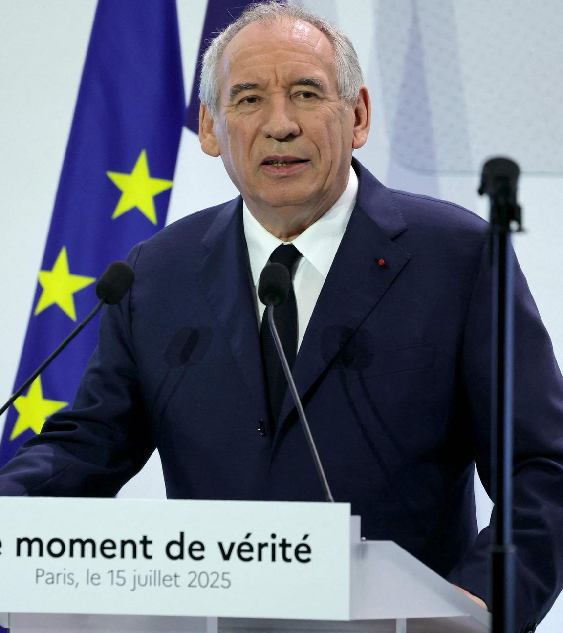 Der französische Premierminister François Bayrou hält eine Rede, in der er die wichtigsten Leitlinien des französischen Haushalts 2026 vorstellt.