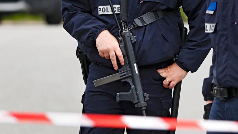 Archiv: Polizisten in Frankreich