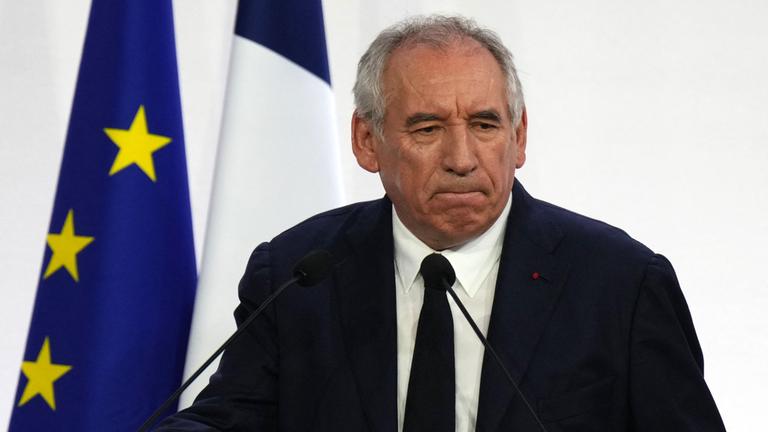 Der französische Premierminister François Bayrou während einer Pressekonferenz in Paris 