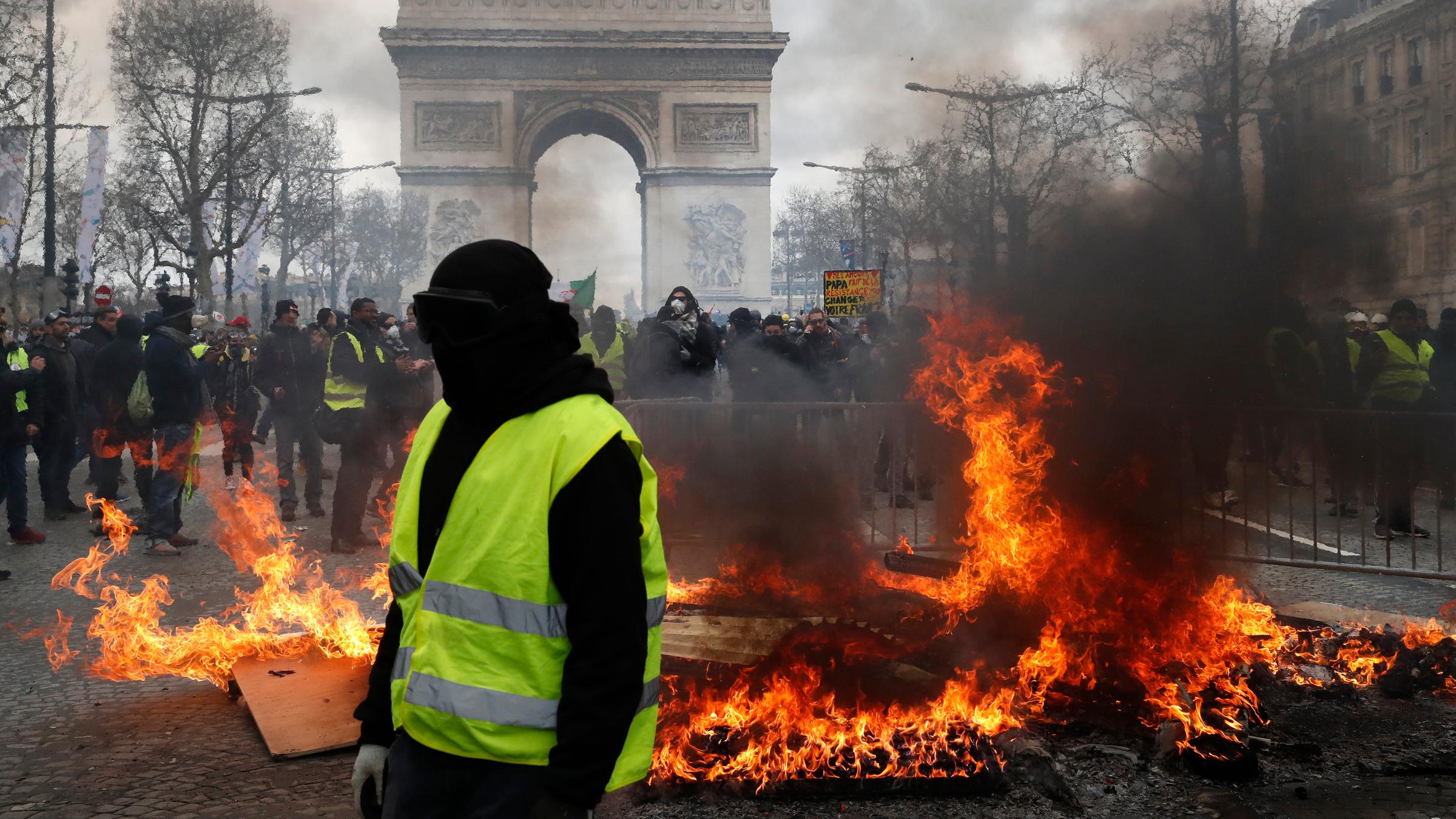 Frankreich - Proteste in Paris