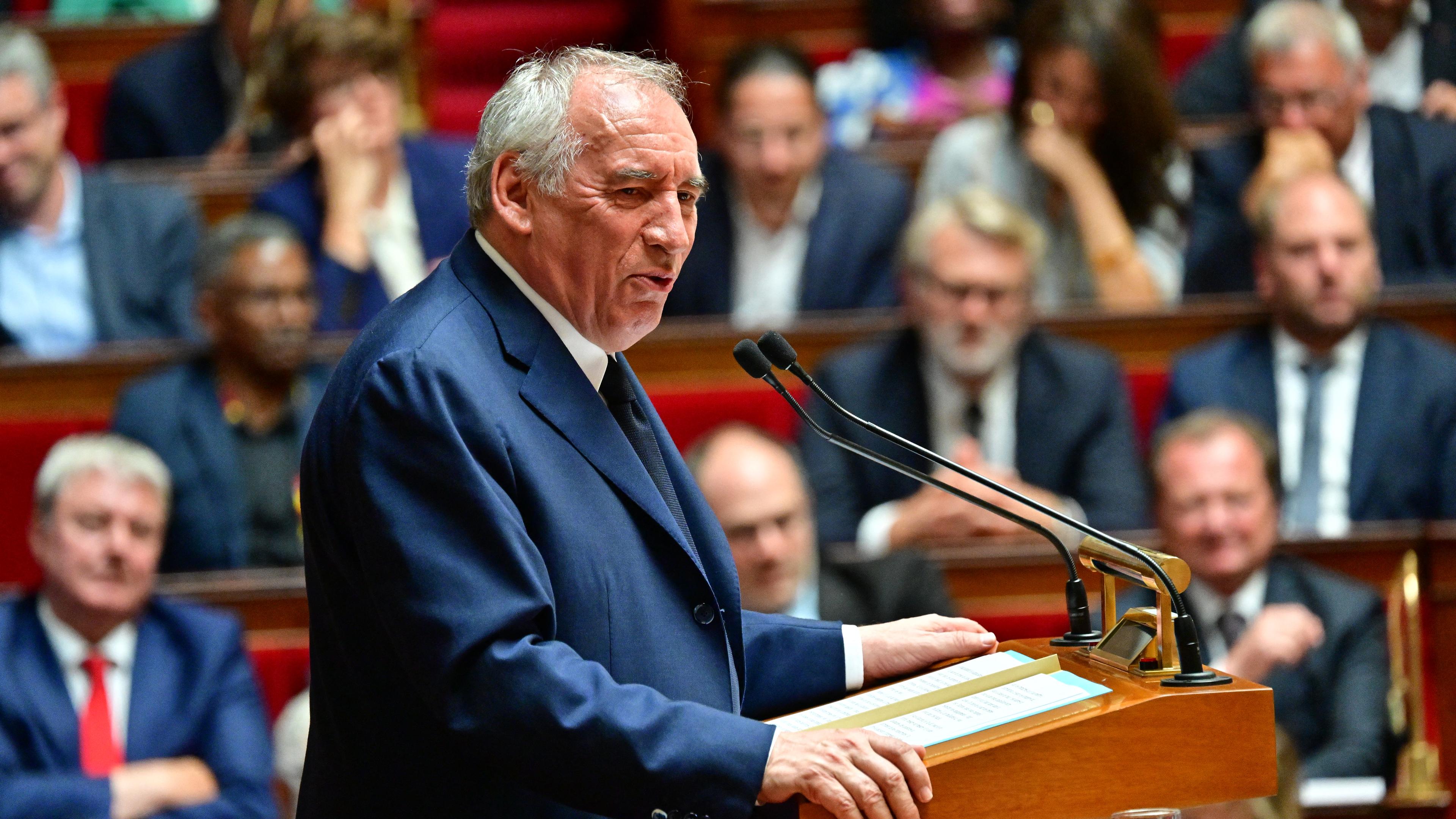 Frankreichs Premierminister Bayrou stellt im Parlament die Vertrauensfrage