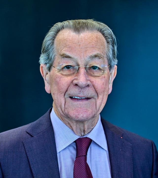 Franz Müntefering beim SPD Bundesparteitag am 11. Januar 2025 im City Cube Berlin.