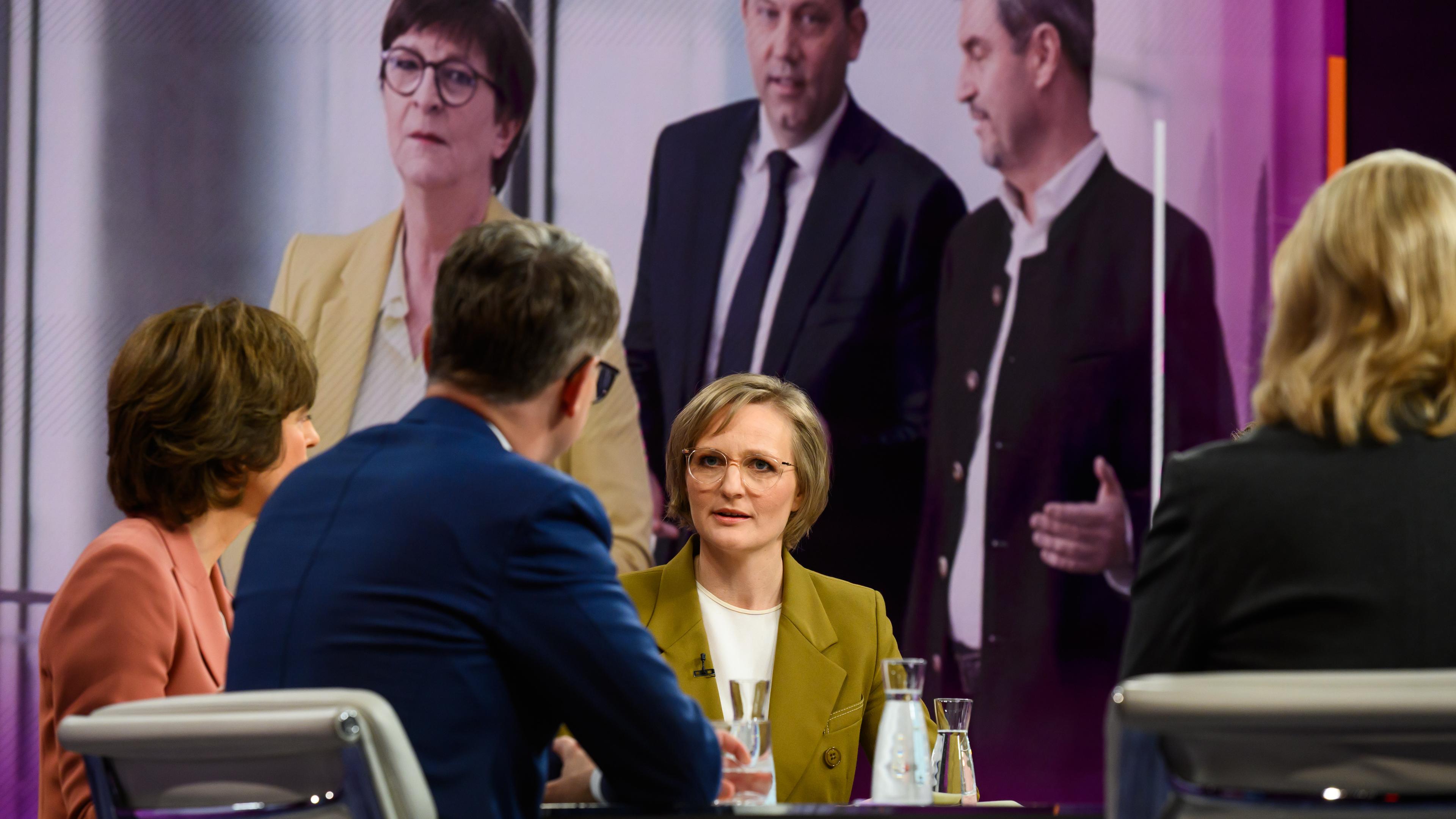  Franziska Brantner bei Maybrit Illner