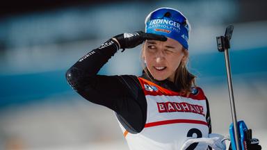 Deutschlands Franziska Preuß beim 12,5 km Massenstart in Lenzerheide am 23.02.2025.