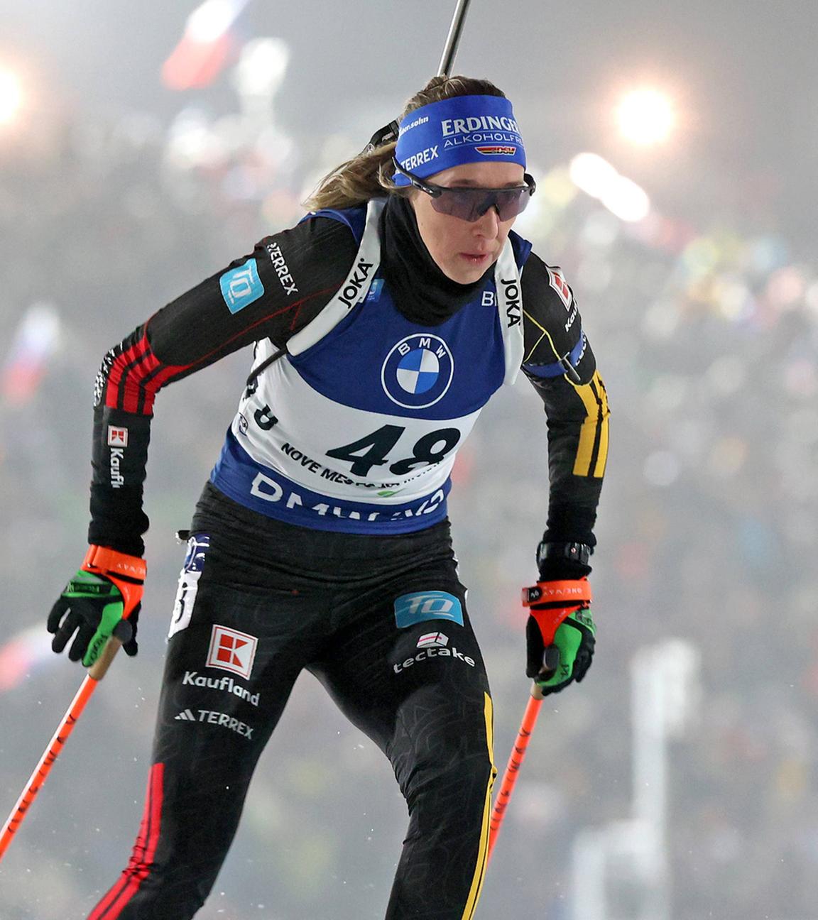Franziska Preuss aus Deutschland beim Biathlon-Weltcup.