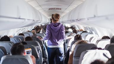 Wie Billigflieger und klassische Airlines sich angleichen