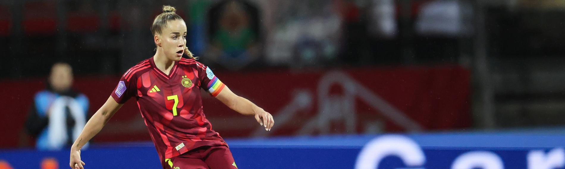 Zu sehen ist Fußballerin Giulia Gwinn.