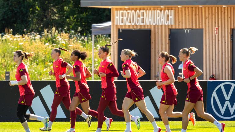 Die Fußball Frauen-Nationalmannschaft im DFB absolviert ihr erstes Training zur Euro 2025 im Home Ground von adidas in Herzogenaurach.