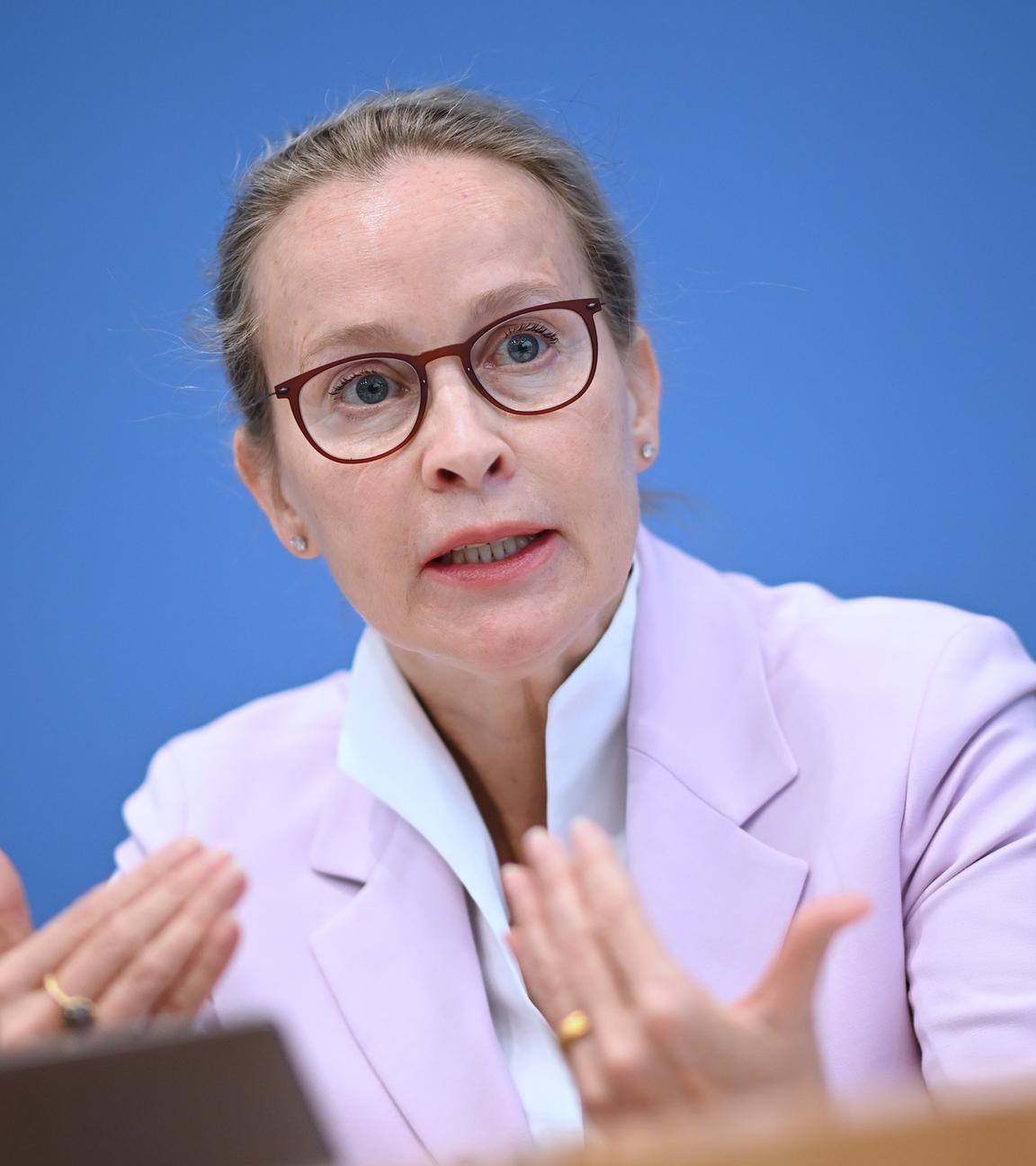 Frauke Brosius-Gersdorf, Juristin, stellt den Abschlussbericht der Kommission zur reproduktiven Selbstbestimmung und Fortpflanzungsmedizin vor.