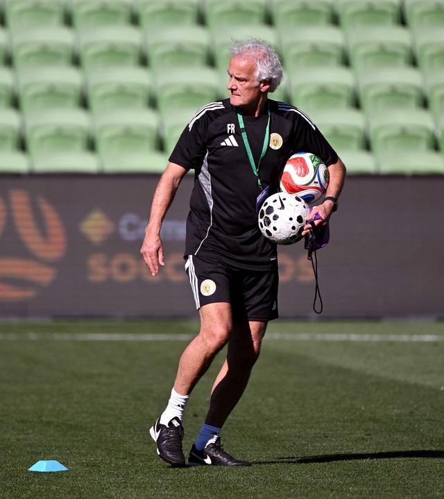 Fred Rutten ist nicht mehr Trainer des deutschen WM-Gegners Curacao