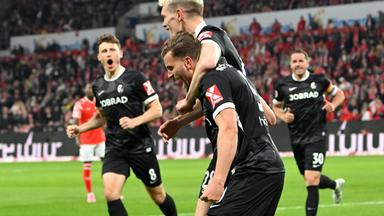 Freiburg feiert knappen Erfolg in Mainz