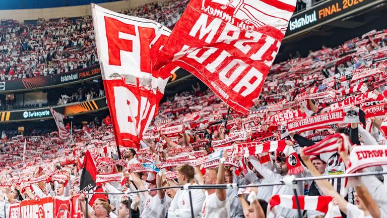 Fans des SC Freiburg in Istanbul