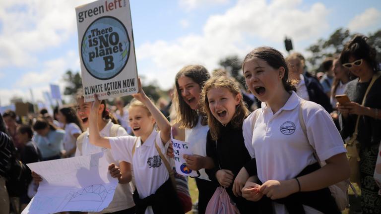 Schüler demonstrieren für eine andere Klimapolitik in Sydney, Australien.