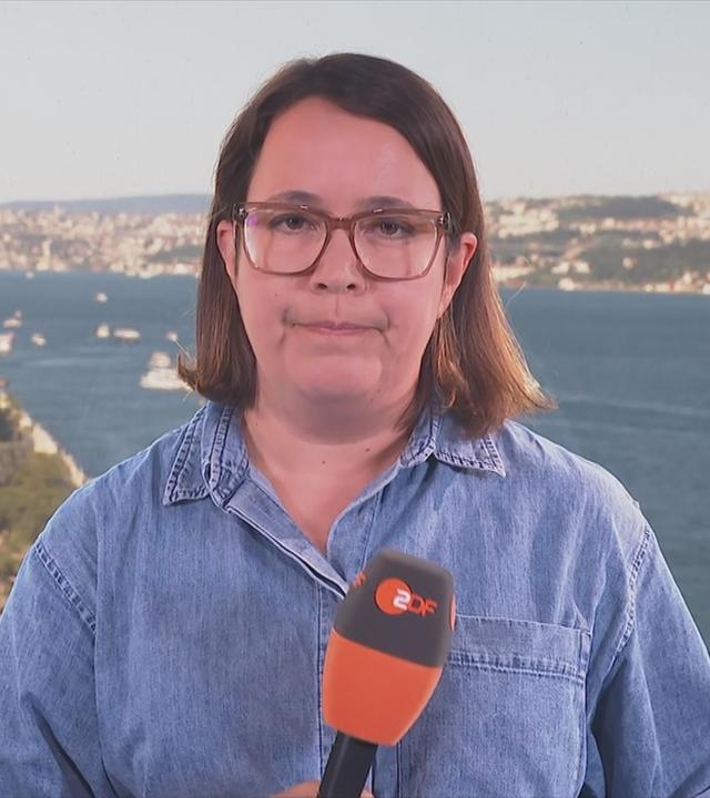 Phoebe Gaa in Istanbul.