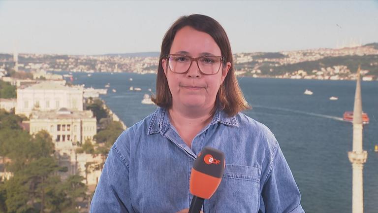 Phoebe Gaa in Istanbul.