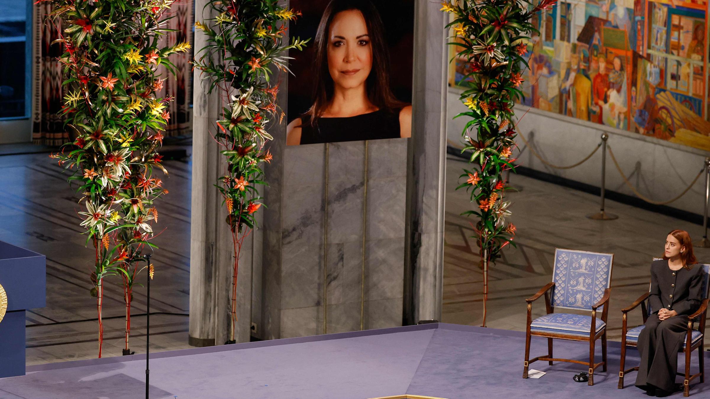 Ana Corina Sosa (R), Tochter von Maria Corina Machado