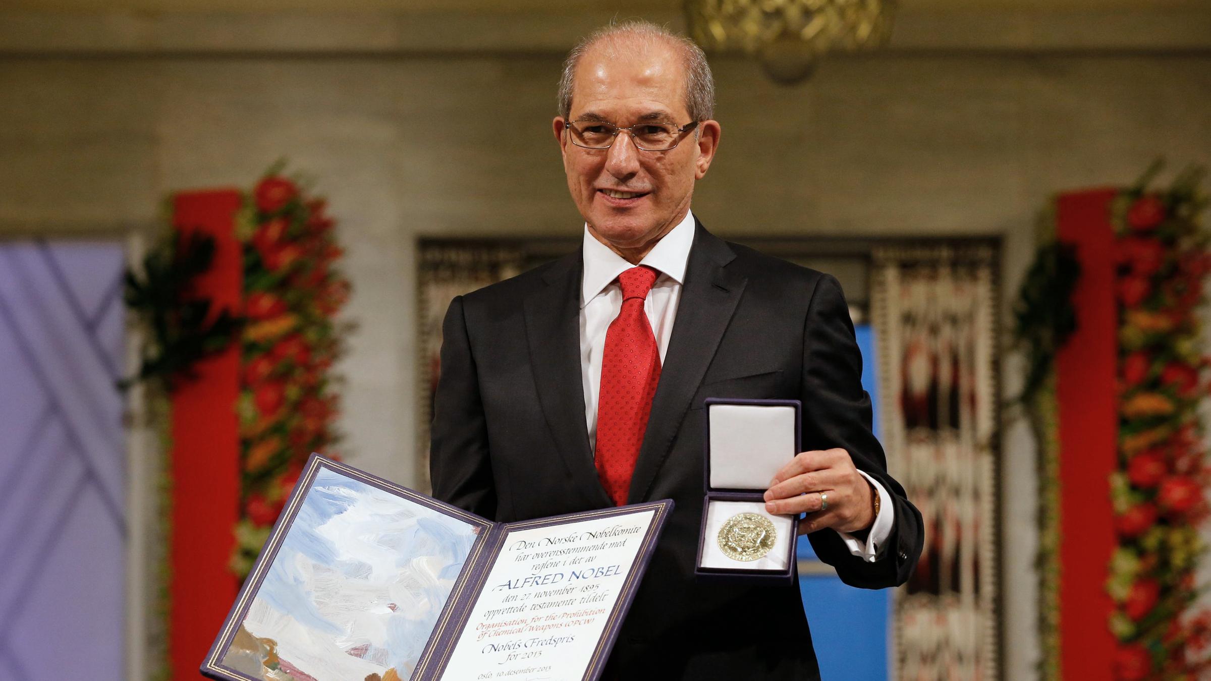 Die Organisation für das Verbot von Chemiewaffen (OPCW) wird von Ahmet Uzumcu vertreten