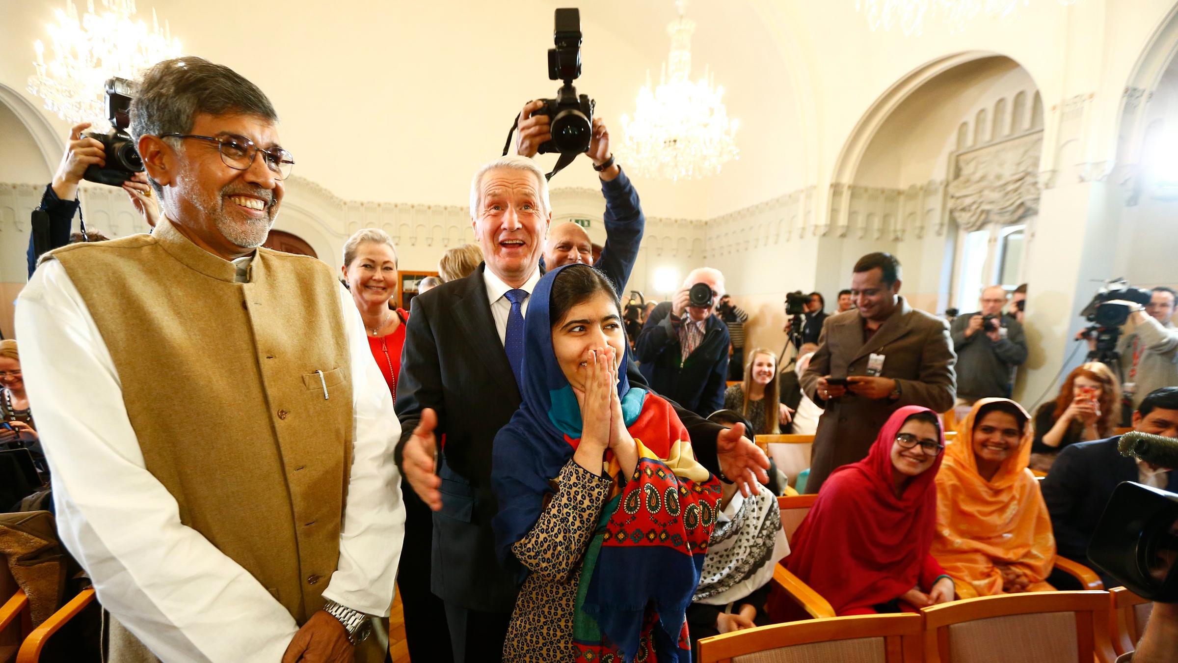 Malala Yousafzai (Pakistan) und Kailash Satyarthi (Indien)