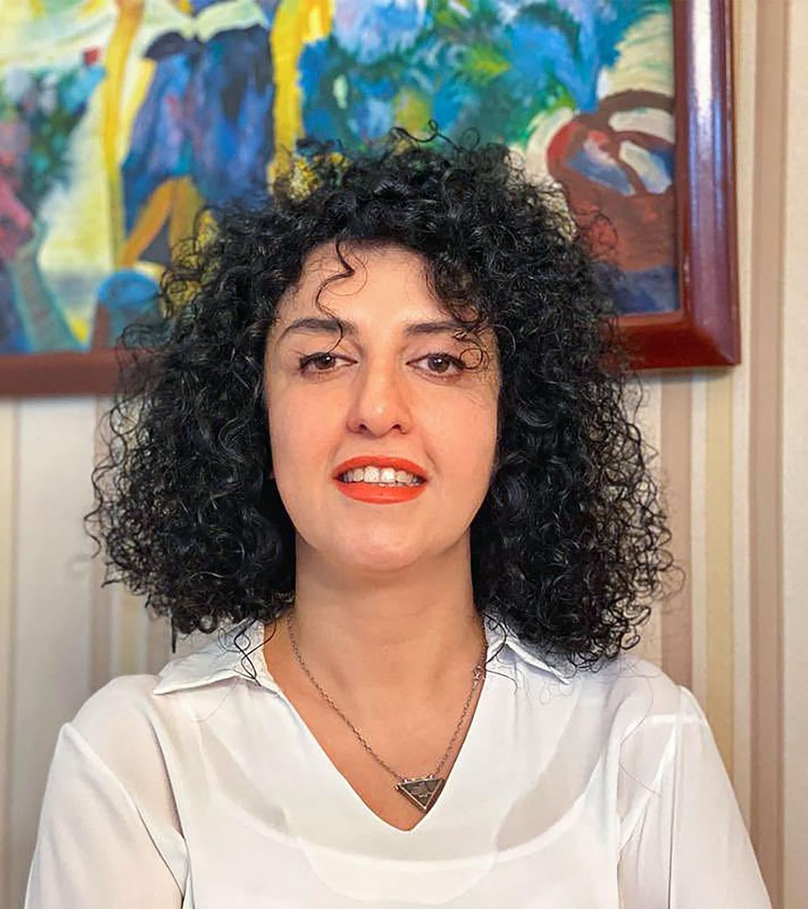 Zeigt eine nicht datierte und nicht lokalisierte Aufnahme der iranischen Menschenrechtsaktivistin Narges Mohammadi.
