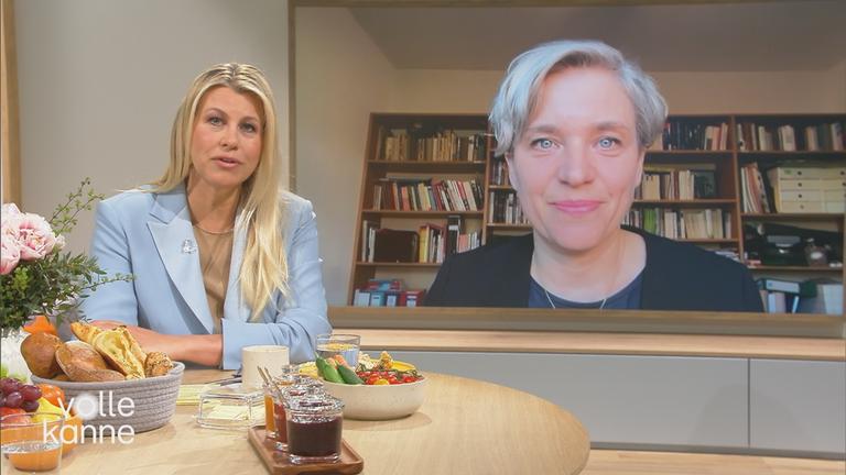 Nadine Krüger am "Volle Kanne Tisch" und Bente Scheller zugeschaltet 