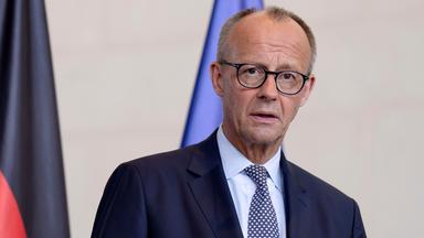 Virtuelles Gespräch der Europäischen Partner mit Präsident Trump: Bundeskanzler Merz bei einem Pressestatement.
