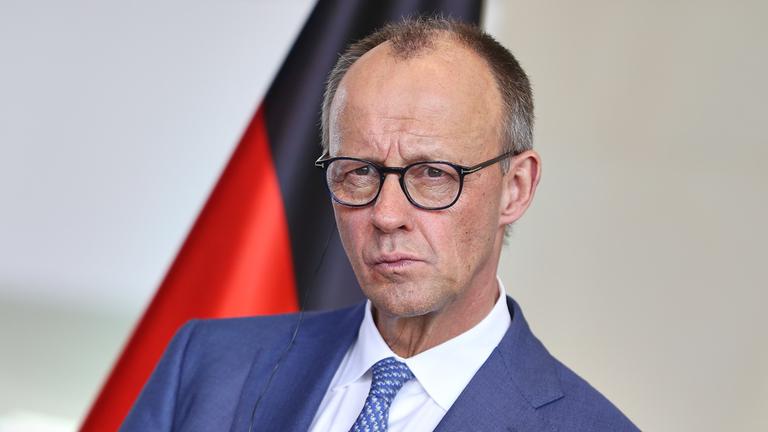 Bundeskanzler Friedrich Merz empfängt den tschechischen Ministerpräsidenten Andrej Babis in Berlin.