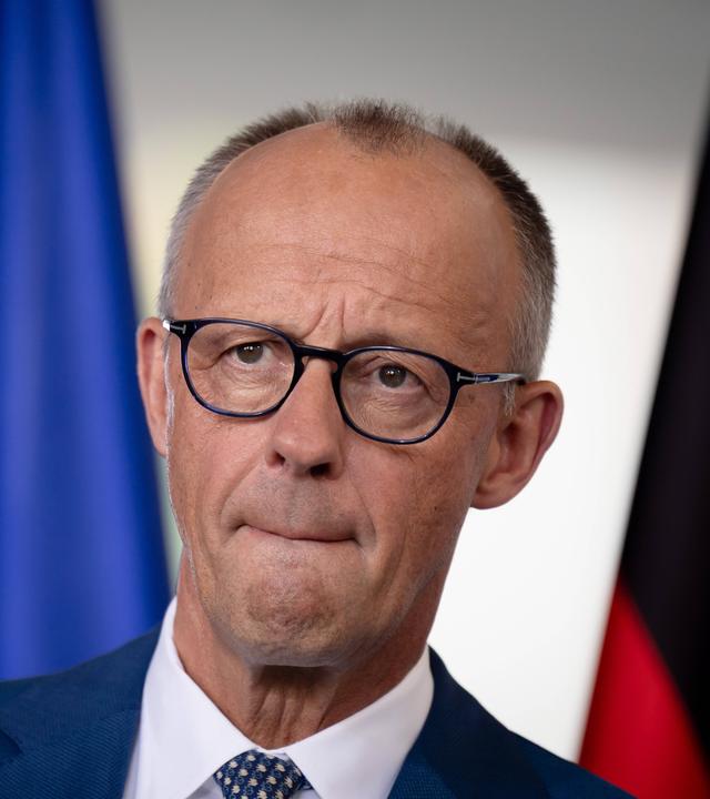 Bundeskanzler Friedrich Merz bei einer Pressekonferenz im Bundeskanzleramt in Berlin, am 27.08.2026.