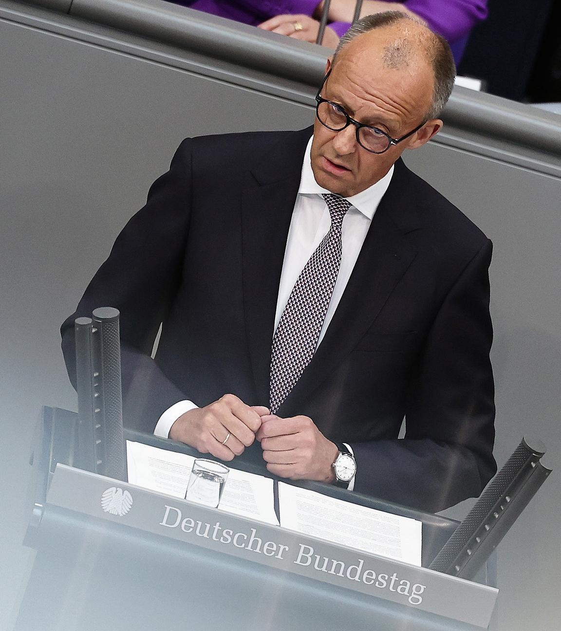Friedrich Merz bei Regierungserklärung im Bundestag