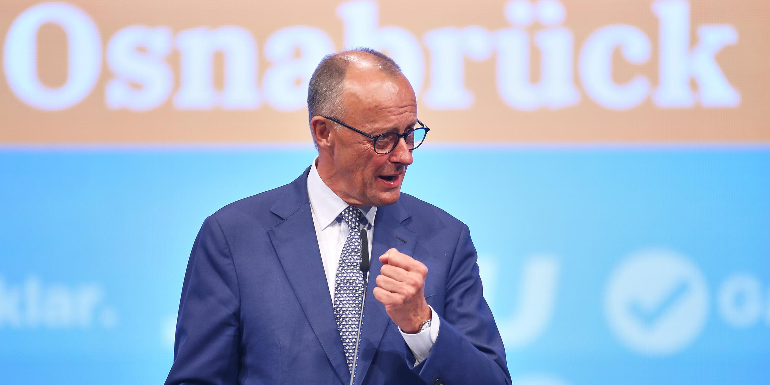 Bundeskanzler Friedrich Merz spricht auf dem 61. Landesparteitag der CDU in Osnabrück. Aufgneommen am 23.08.2025