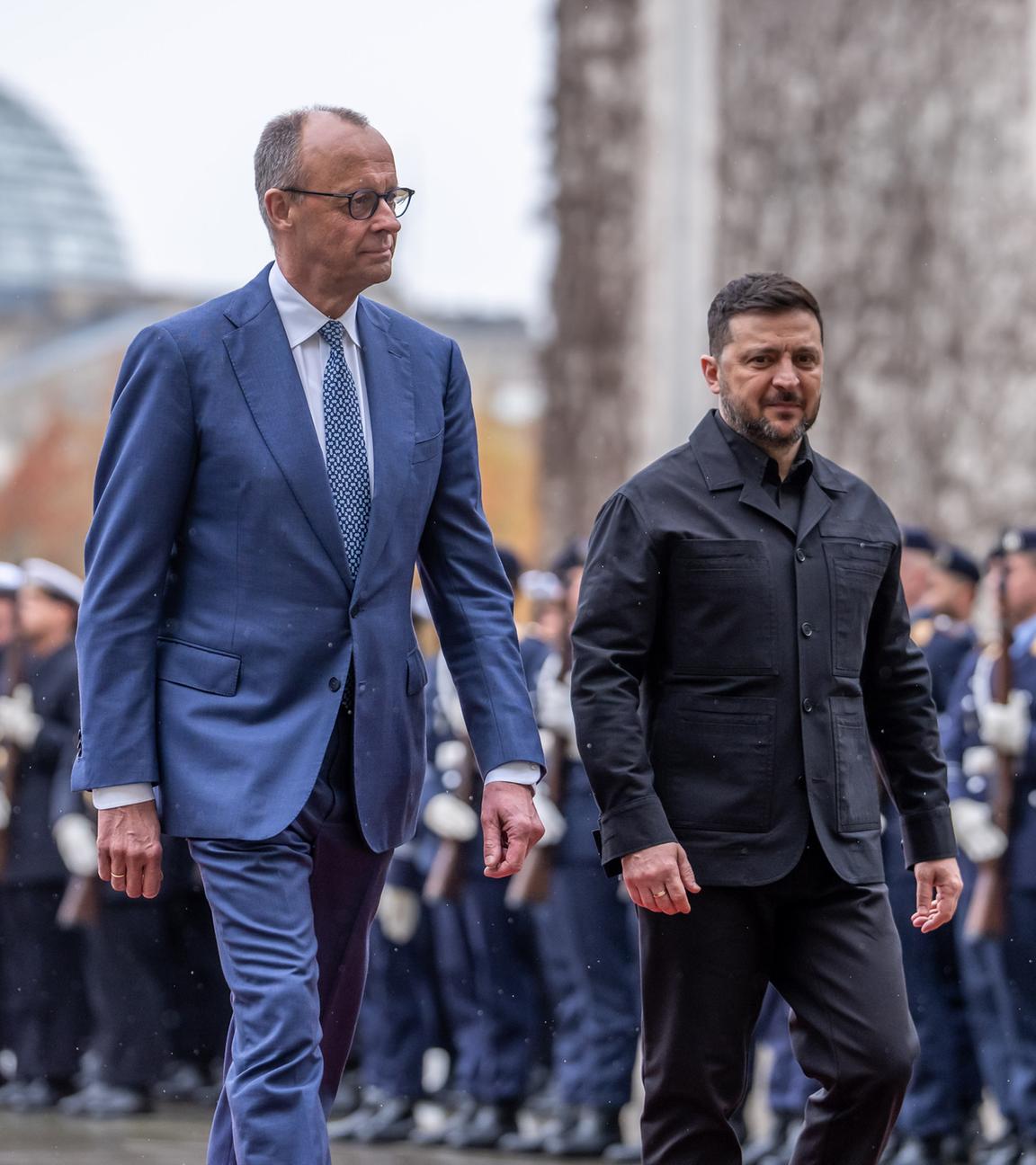 Friedrich Merz (l.) empfängt Wolodymyr Selenskyj in Berlin am 14.04.2026