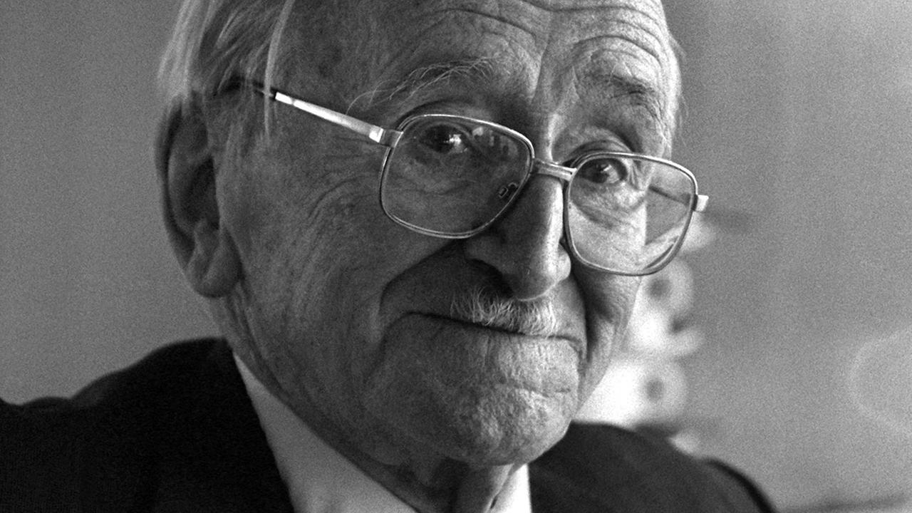 Friedrich von Hayek