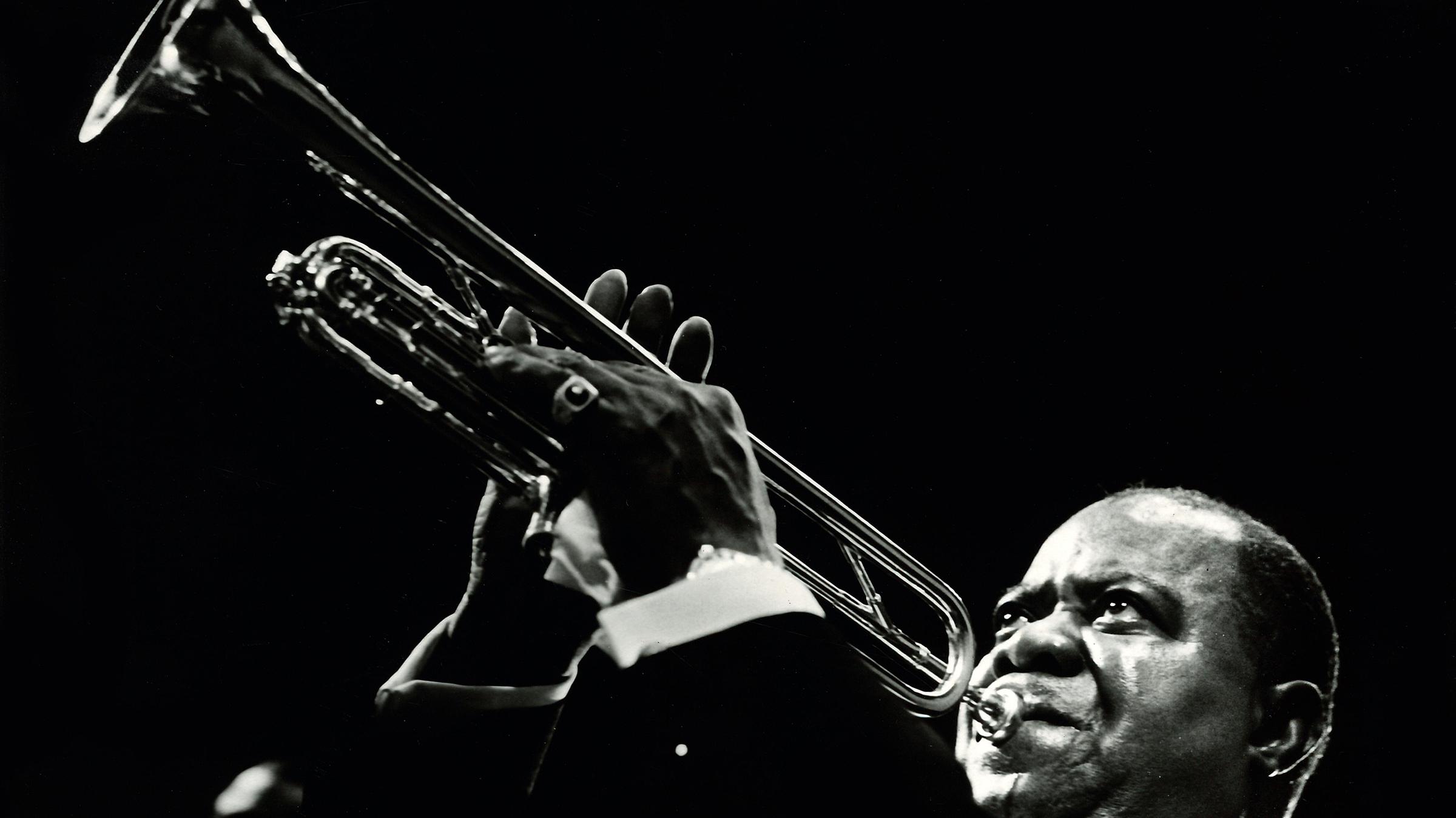 Louis Armstrong bei seinem Gastspiel im Friedrichstadt-Palast im März 1965  