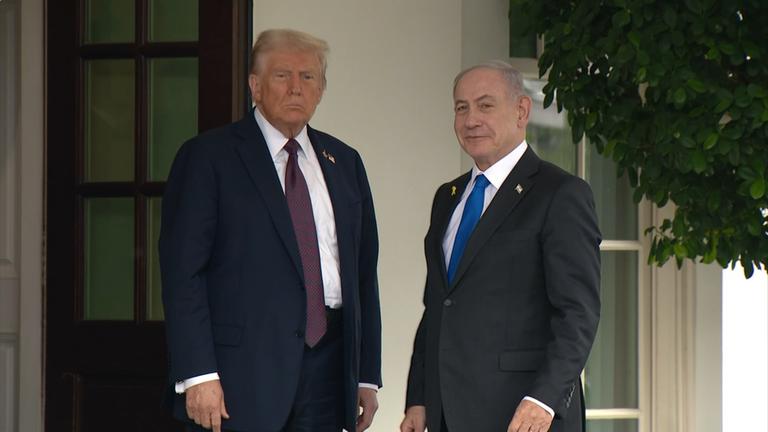 Donald Trump und Benjamin Netanjahu (rechts)