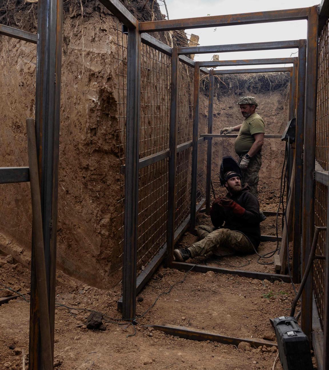Ukrainische Soldaten an der Frontlinie im Osten des Landes