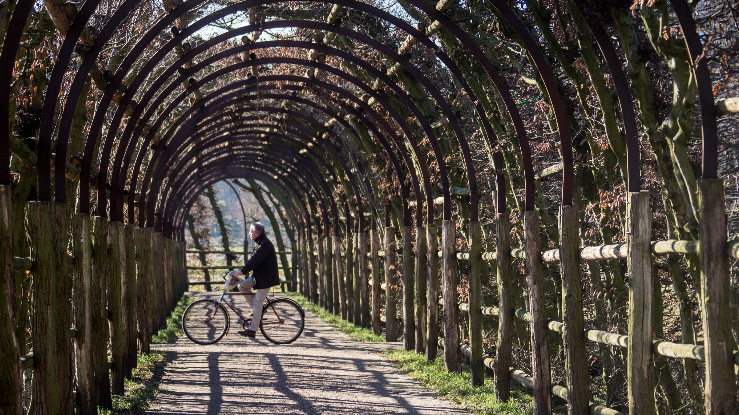Wandelgang im Schweriner Schlossgarten