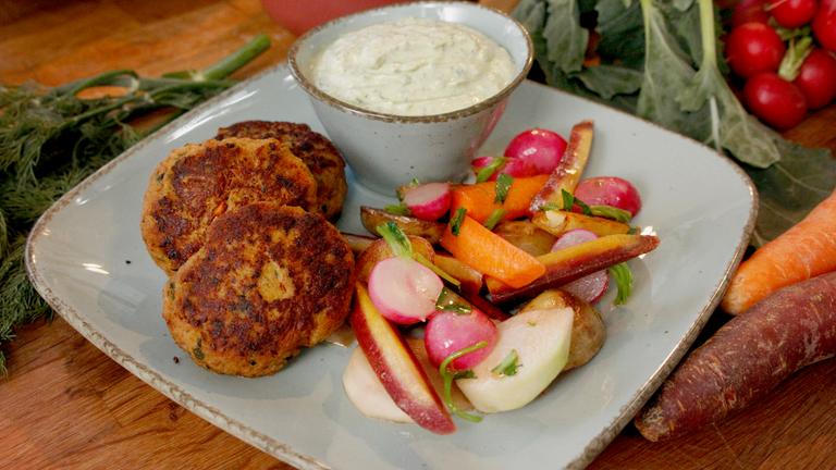 Frühlingsfrikadellen mit Kräuter-Sauce