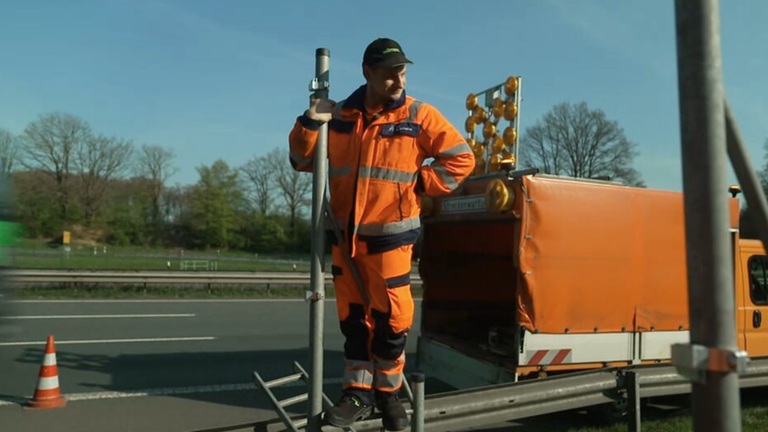 Frühjahrsputz mit der Autobahnmeisterei