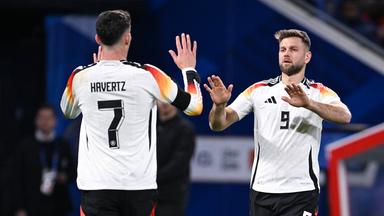 Niklas Füllkrug und Kai Havertz beim Testspiel gegen Frankreich am 23.03.2023.