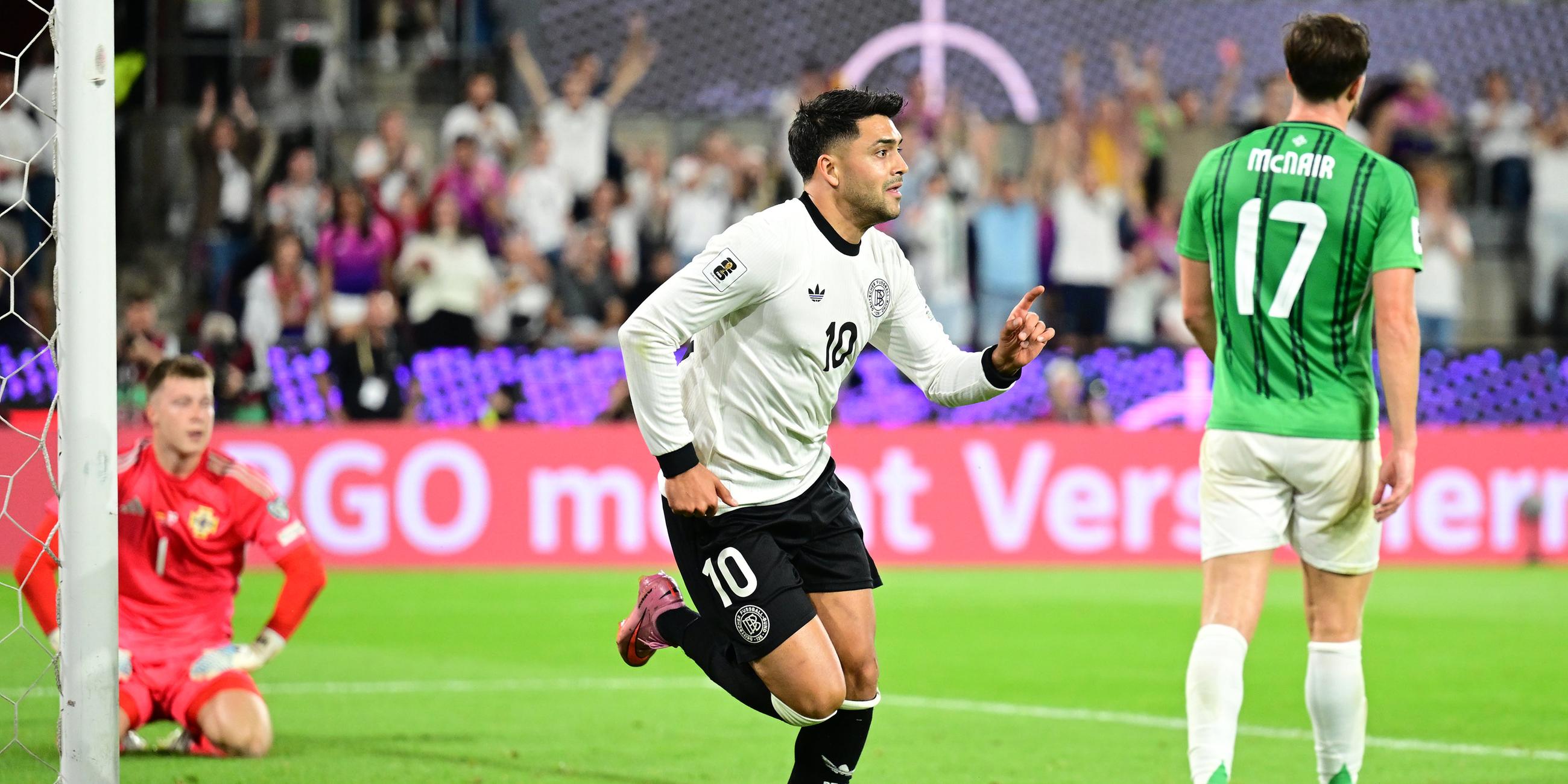 Fußball: Deutschland gegen Nordirland.